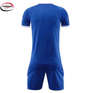 Conjunto de Uniforme de Fútbol para Adultos Terzo Sports 2024, Logotipo Personalizado Impreso, Ropa Deportiva de Talla Grande, Corte Automatizado, Hecho en Pakistán 100% - Product Image 4