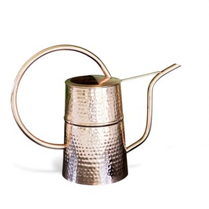 Arrosoir en cuivre poli de qualité supérieure avec poignée circulaire artistique, bec verseur allongé et corps conique - Product Image 2