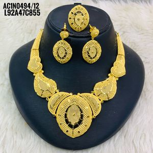 Nouveau ensemble de colliers courts de haute qualité avec boucles d'oreilles et bagues plaqué or 18 carats bijoux d'un gramme pour femmes - Product Image 1