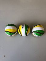 Ballon de hurlement en cuir de taille officielle de l'Irlande Ballon de squash jaune GAA avec logo personnalisable et écusson de club
