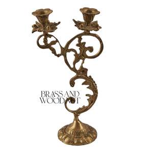 เชิงเทียนทองเหลืองโบราณแขนคู่หรูหราดีไซน์คลาสสิกแบบยุโรปหรูหราสำหรับตกแต่งบ้านที่หรูหรา - Product Image 1