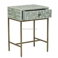 Table de chevet de luxe en incrustation d'os et de nacre faite à la main pour l'Inde