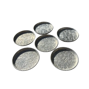 Sous-verre en acier couleur argent naturel pour articles de cuisine Tapis et tampons Emballage personnalisé fabriqué en Inde - Product Image 1