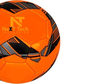 Tech Industries Ballon d'entraînement de football Matériau PU à des fins d'entraînement avec un design personnalisé et un logo personnalisé - Product Image 3