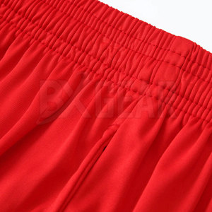 Prix durable et uniforme de football confortable comprenant le maillot et le short en tissu de polyester de haute qualité - Product Image 5