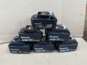 Batería de Iones de Litio Makita 18V 4.0Ah LXT BL1840B Original del Reino Unido 1963990 - Product Image 2