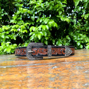 Ceinture classique en cuir véritable pour homme, fabriquée à la main, avec motif paisley, boucle en métal de qualité supérieure et options personnalisables pour les tenues de soirée - Product Image 2