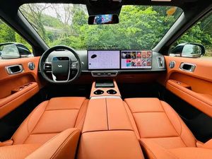 Voiture d'occasion 2025 Li Auto : Mise à niveau intelligente, configuration avancée, prix rentable - Product Image 5