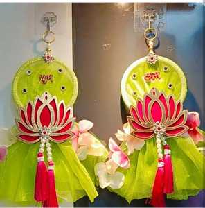 Shubh Labh Lotus Colgante de pared Diwali especial Lotus Hangings para decoración Floral Wall Hangings Temple Decor Pooja Room - Product Image 1