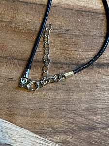 Elegante collar cruzado de múltiples piedras preciosas, regalo único de joyería hecho a mano para ocasiones especiales - Product Image 2