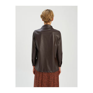 Blusa/Camisa de Mujer en Cuero Sintético, Marca BGN, Modelo W24G128 - Product Image 6