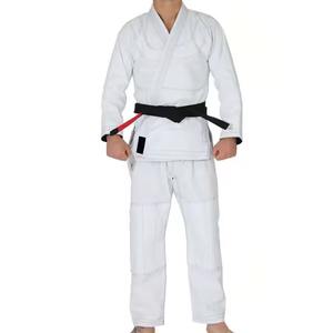 Uniforme de karaté d'arts martiaux haut de gamme, Gi haute performance pour la pratique, la compétition et l'entraînement quotidien - Product Image 1