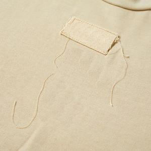 T-shirt d'été pour homme en coton 100% délavé, noir uni, respirant, impression sérigraphique, longueur longue, coupe ample, logo sur le devant - Product Image 5