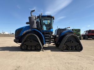 Tractor Agrícola New Holland de 80hp 4WD Usado en Buen Estado, Disponible con Accesorios en Venta - Product Image 3