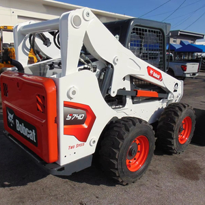 Chargeuse sur pneus d'occasion en bon état S740 Chargeur antidérapant avant S740 Mini chargeuse compacte d'occasion à vendre - Product Image 2