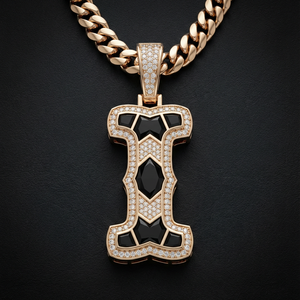 Collar con Colgante de Letra Inicial de Hip Hop para Hombre |   Joyería con Letras del Alfabeto en Plata Plateada con Incrustaciones de Moissanita, Diseño Moderno - Product Image 4