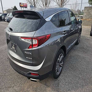 Acura RDX SH-AWD 2025 d'occasion en parfait état avec pack Tech - Product Image 2