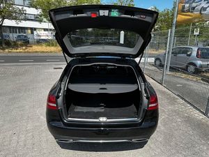 2017 Mercedes-Benz C-Klasse usado con asientos de cuero y control de crucero ACC - Product Image 6