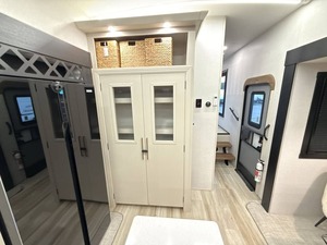 New 2026 F-o-r-e--s-t R-i-v-e-r Wildwood H-e-r-i-t-a-g-e G-l-e-n 369BL Find similar icon Travel Trailers Campers - Product Image 2