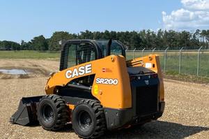 สภาพสมบูรณ์แบบสำหรับรถตักล้อยางขนาดเล็ก SR200 พร้อมเครื่องยนต์ กล่องเกียร์ และปั๊ม รองรับน้ำหนักได้ 40 ตัน - Product Image 2