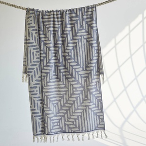 Serviette turque en tissu éponge jacquard, bleu marine, 36x66 pouces - Product Image 4