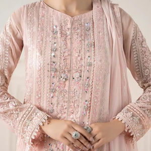 Salwar Kameez Suit robe de soirée entièrement personnalisée pour femmes fabriquée et fournie par les meilleurs - Product Image 1