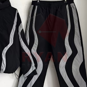 Survêtements coupe-vent personnalisés pour hommes, design élégant, tissu confortable et respirant avec logo personnalisé - Product Image 6