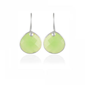 Charm coussin en calcédoine verte Pendentif en pierre précieuse à facettes minuscule en lunette plaquée or pour breloques de boucles d'oreilles faites à la main et fabrication de bijoux - Product Image 4