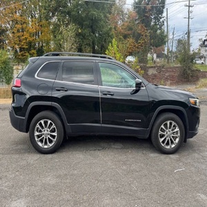 EXCELLENT ÉTAT Jeep Cherokee Latitude Lux 2022 - Product Image 2