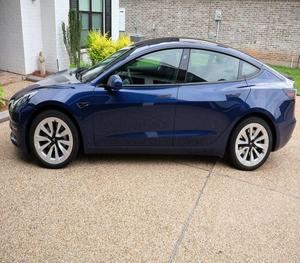 Súper Ofertas - Venta en Subasta de Autos Usados Modelo 3 Long Range AWD Sedán Eléctrico 2023 a Precios Accesibles - Product Image 3