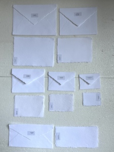 Feuilles de papier artisanal de qualité artiste, à bords frangés, en coton épais, pour aquarelle, fournitures d'art et de calligraphie personnalisées, en gros - Product Image 2