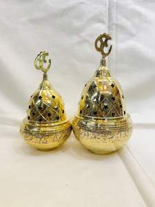 Quemador de Incienso Clásico de Latón Dorado, Adecuado para el Estilo Tradicional del Hogar y una Atmósfera Cálida y Aromática - Product Image 2