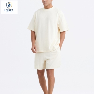 Conjunto de Camiseta de Cuello Redondo Color Crema para Hombre, Marca INDEX APPAREL, Tejido de Algodón, Casual, Verano, 2 Piezas, Color Sólido, Manga Corta, Pantalones Cortos - Product Image 1