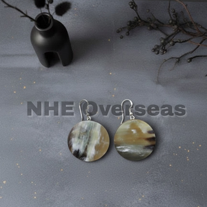 Exquisitos Pendientes de Cuerno Natural |   Pendientes de Cuerno Hechos a Mano Ecológicos, Perfectos para el Uso Diario |   Elaborado por NHE Overseas - Product Image 4