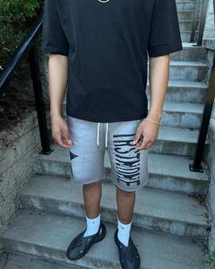 Sérigraphie personnalisée Lettre graphique Street Wear Shorts Jogger ourlet brut coton éponge lavé à l'acide Shorts pour hommes - Product Image 2