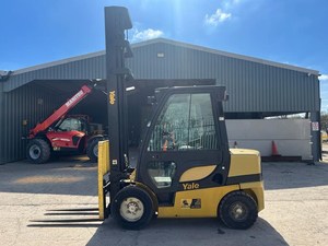 GDP30VX CHARIOT ÉLÉVATEUR À MOTEUR À ESSENCE 3 Ton 4WD Outdoor & Rough Terrain Garantie 1 an à vendre - Product Image 2