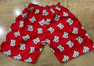 Pantalones cortos de malla de color con logotipo y estampado de sublimación para hombre - Product Image 3