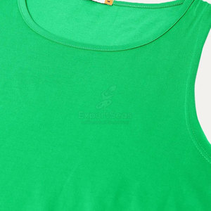 เสื้อกล้ามเนื้อนุ่มที่มีน้ำหนักเบาผสมด้วยผ้าฝ้ายน้ำหนักเบาและสไตล์มินิมอลลิสต์เสื้อกล้ามทันสมัยมีดีไซน์ที่เรียบง่าย - Product Image 5