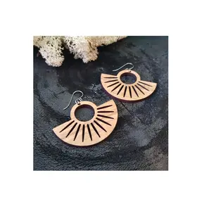Eco-friendly handcrafted Acacia wood Women Jewelry fashion bar partyware accessories wooden earrings top sale