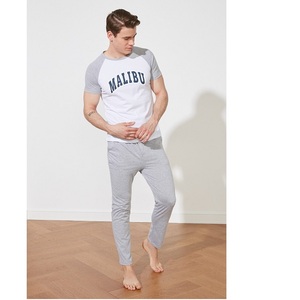 Última nueva colección de pijamas venta al por mayor ODM de algodón cosido con doble aguja de grado superior para hombre conjuntos de pijamas de manga larga - Product Image 3