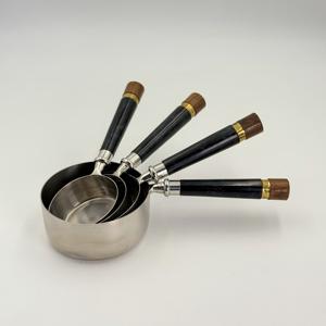 Tazas Medidoras de Acero Inoxidable 202 de Alta Calidad al por Mayor, Tazas Medidoras Multiusos Modernas y Creativas con Mango Clásico de Resina - Product Image 4