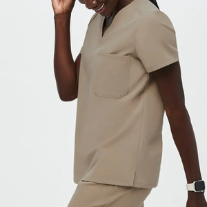 Ensembles d'uniformes Active Pro Scrubs avec tissu extensible à manches courtes et col de support sécurisé pour les quarts de travail - Product Image 2