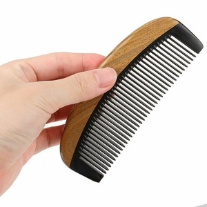 หวีไม้หวีผมทำจากเขาควายฟันละเอียดทำด้วยมือหวี8.25ทำด้วยมือสำหรับร้านเสริมสวยพร้อมด้ามจับไม้ไผ่ไม้จันทน์ปรับแต่งโลโก้ได้สำหรับใช้ในบ้าน - Product Image 1
