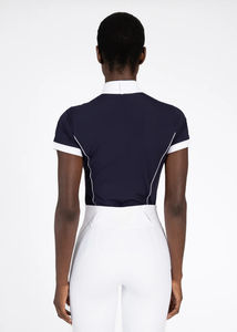 Camisa ecuestre de tela suave premium para mujer, diseñada para brindar comodidad, apariencia elegante y rendimiento flexible al montar. - Product Image 3