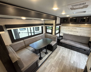 มีรถบ้านมือสอง ปี 2024 ยี่ห้อ Jayco รุ่น Jayco Feather Micro 199MBS RV Camper พร้อมจำหน่าย - Product Image 2