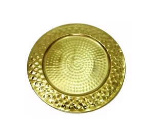 Plaque de présentation en métal vert avec un design rond admirable et une finition en acier inoxydable parfaite pour les tables de mariage élégantes - Product Image 3