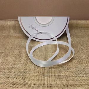 Nastro in Raso di Poliestere Economico a Doppia Faccia, Larghezza 7 mm, Lunghezza 50 Metri, Lavabile, Finitura in Lamina d'Oro, Stampa Personalizzata con Motivo Uniforme - Product Image 1