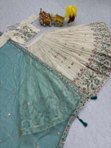 Lehenga choli ผ้าใยไหมแท้งานปักเลื่อมและด้ายหนักสำหรับงานแต่งงานงานต้อนรับเทศกาลที่สง่างาม - Product Image 5