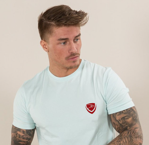 Camiseta de algodón para hombre con impresión personalizada y diseño de logotipo Camiseta con dobladillo curvo del fabricante - Product Image 3