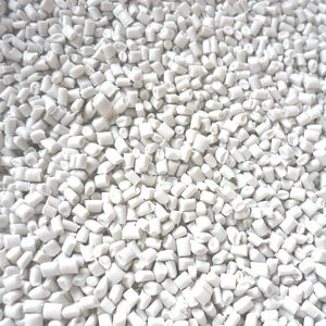 Suministro a granel de gránulos reciclados vírgenes de polipropileno (PP) de grado de inyección, gránulos naturales/rojos/negros, suministro a granel de resina virgen - Product Image 1